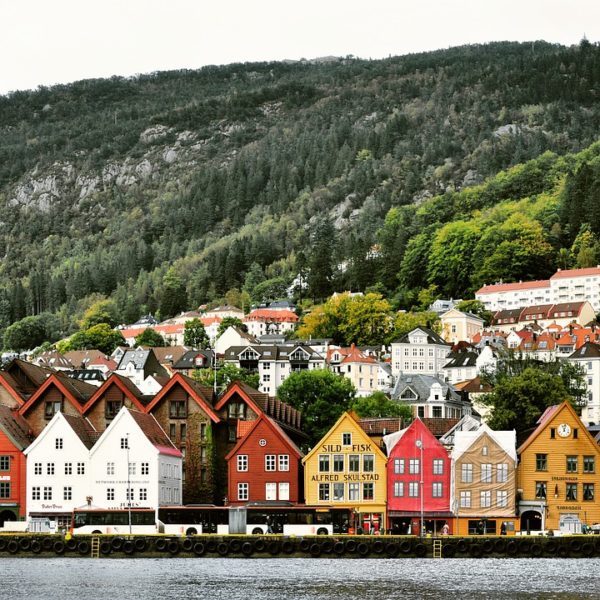 Mejores-paisajes-de-Europa-Bergen-600x600